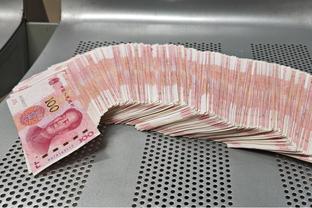 复出！乌布雷替补19分半8中5拿12分